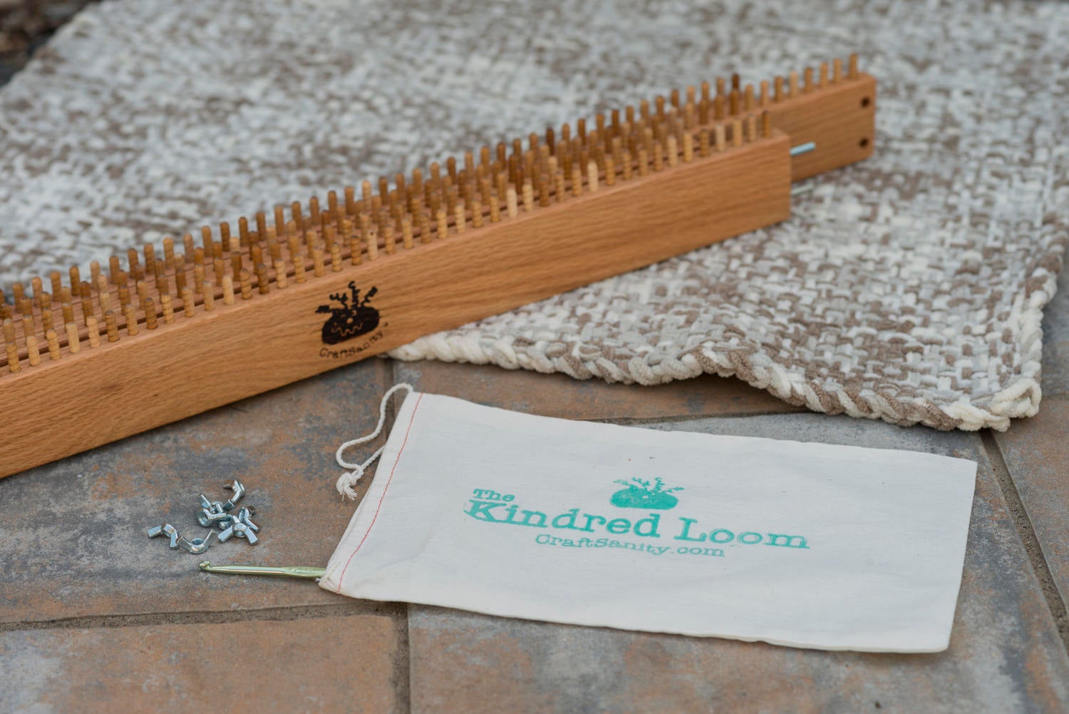 CraftSanity™ Kindred Rug Loom